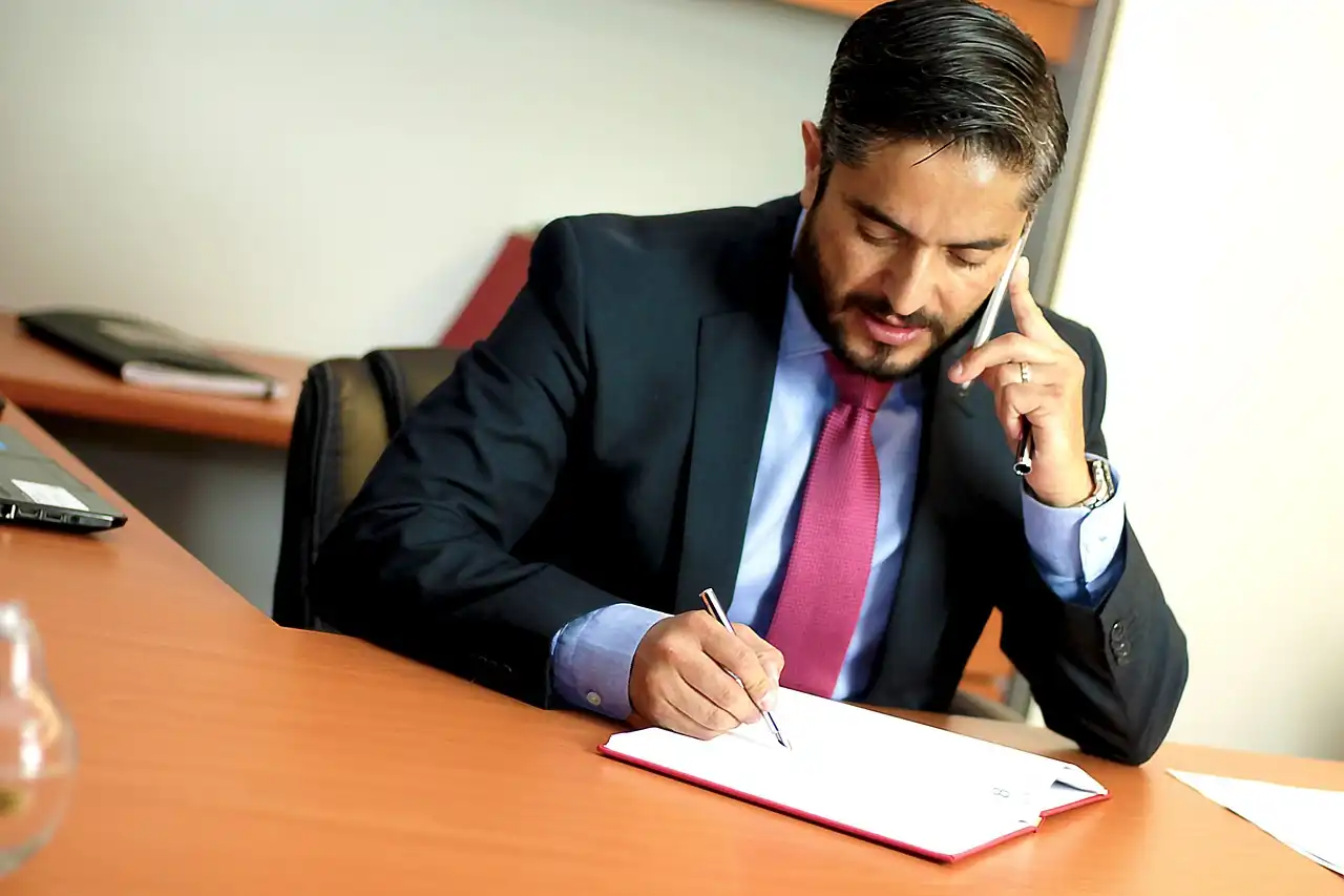 ¿Tienes dudas laborales o necesitas defender tus derechos?